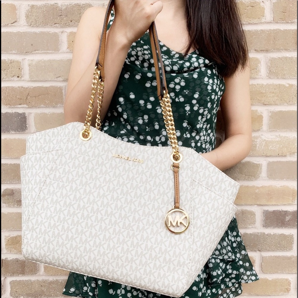 👜💕-Michael Kors Chain Tote Large - Picture 4 of 7